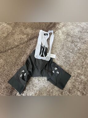 PAS NORMAL STUDIOS MECHANISM BIBS